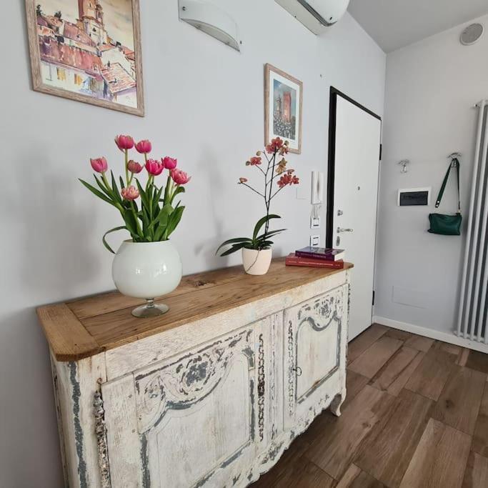 Cuore Di Alba Charming Apartment Eksteriør billede
