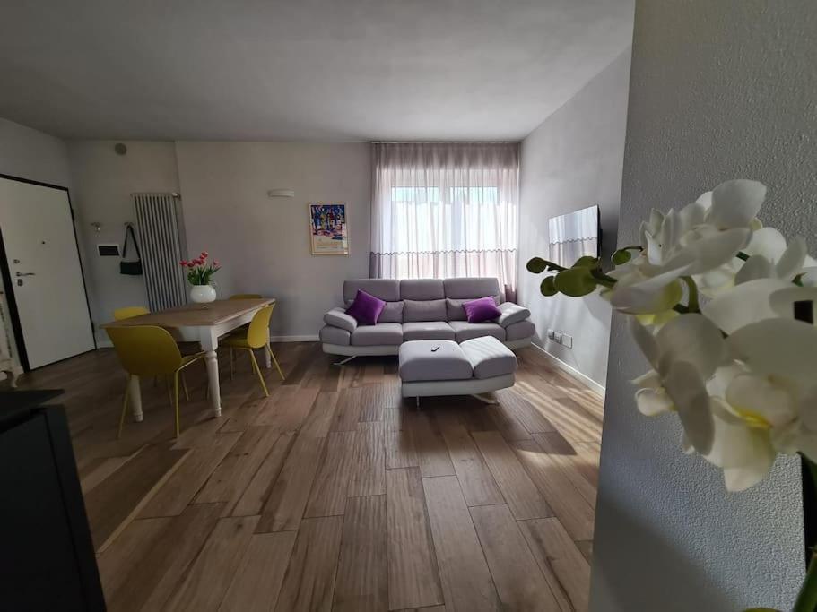 Cuore Di Alba Charming Apartment Eksteriør billede